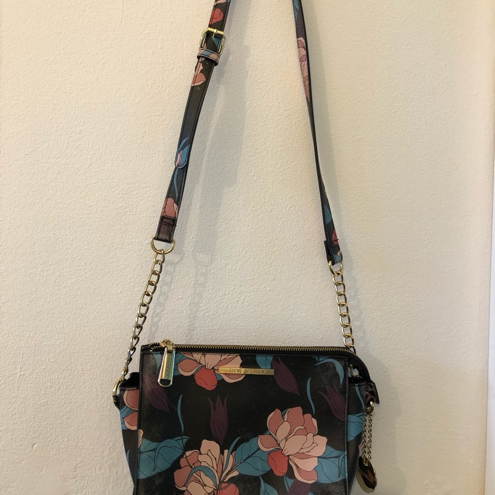 Steve Madden black Floral Crossbody bag